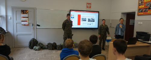 „Edukacja z wojskiem” w Opatowskiej Jedynce