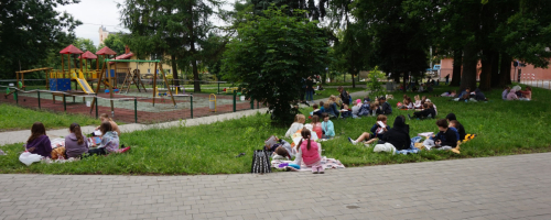 Akcja „Czytanie na polanie” w Opatowskiej Jedynce