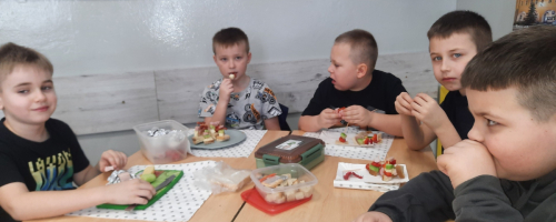 Zdrowie na talerzykach kl. 2a Jedynki